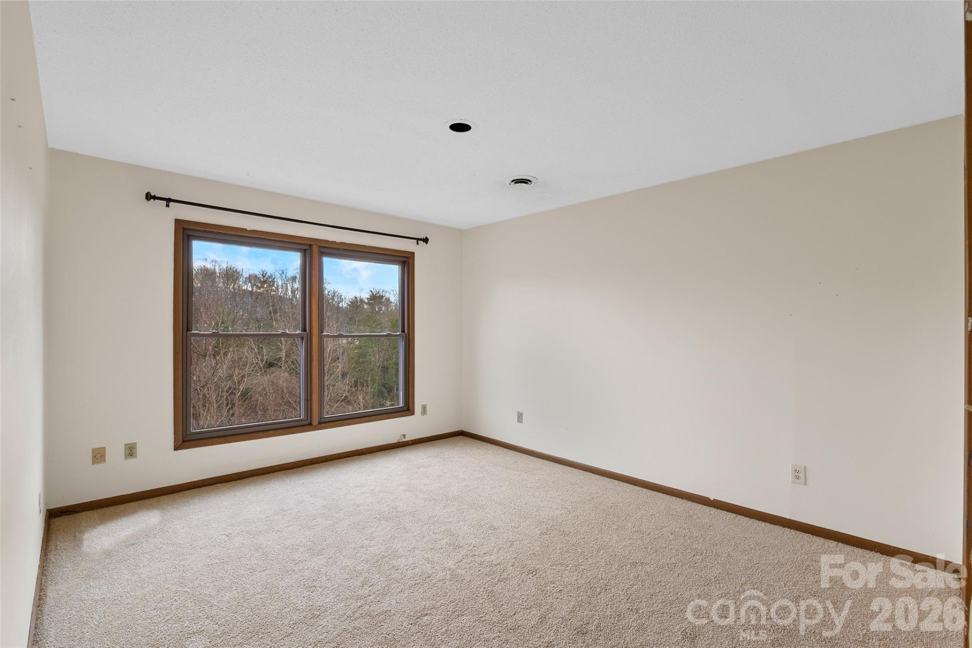 2025 Howard Gap Road - Photo 30