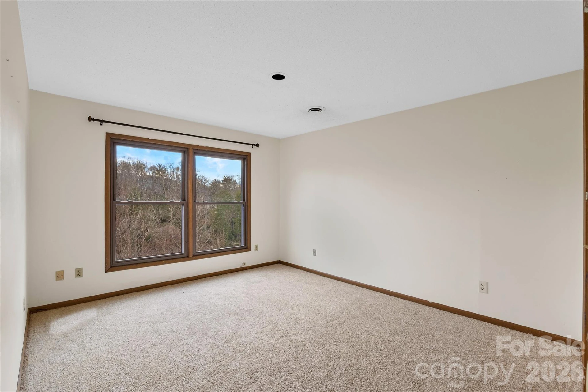 2025 Howard Gap Road - Photo 30