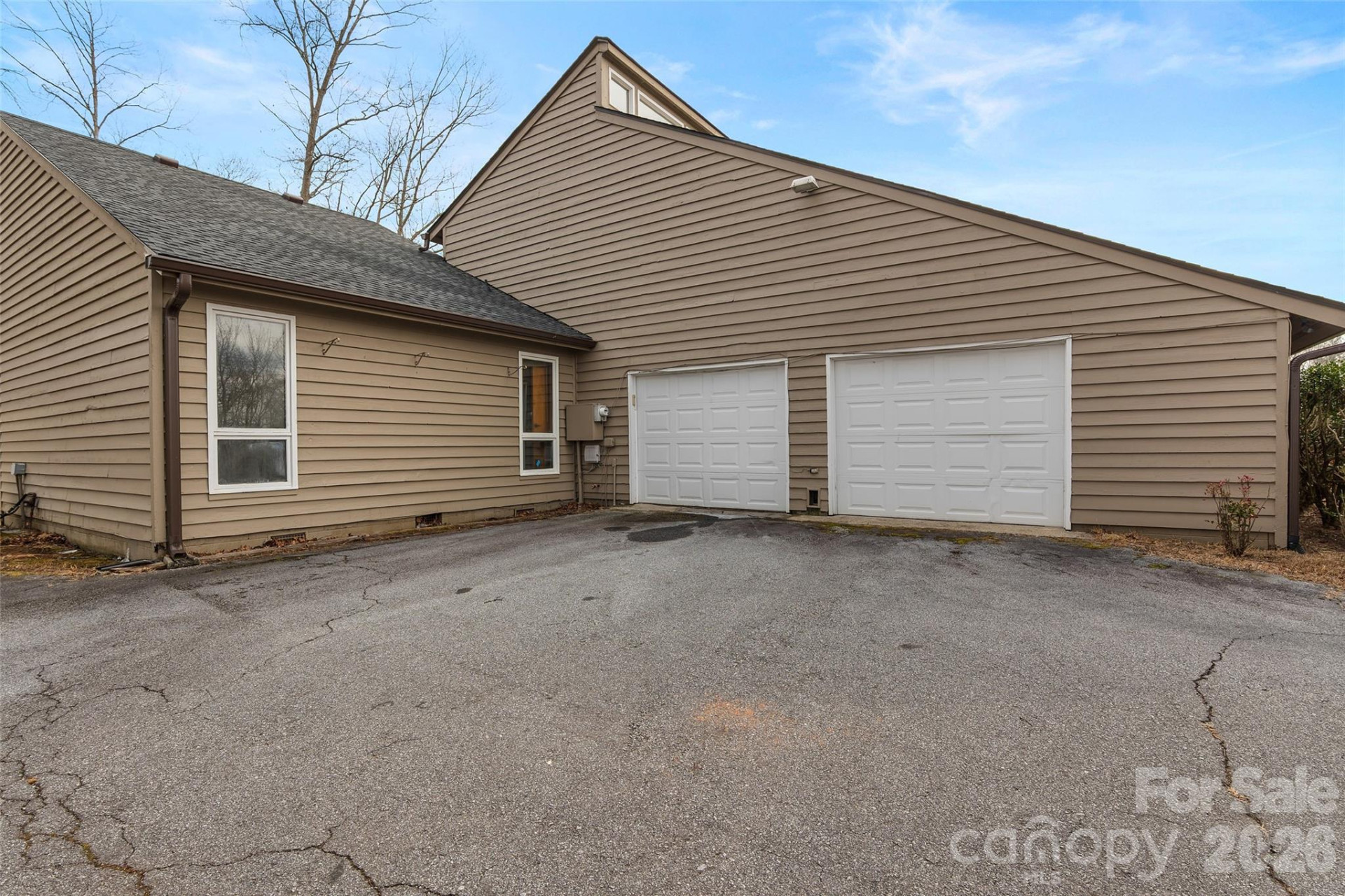 2025 Howard Gap Road - Photo 35