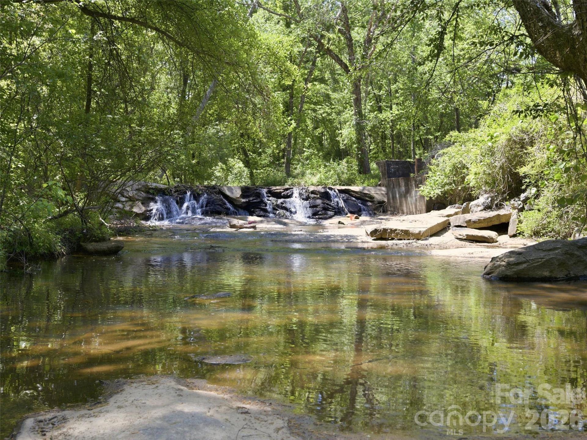 450 Washington Street - Photo 2