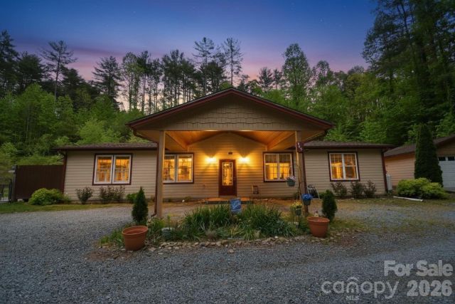 945 Country Club Road, Brevard, NC, 28712