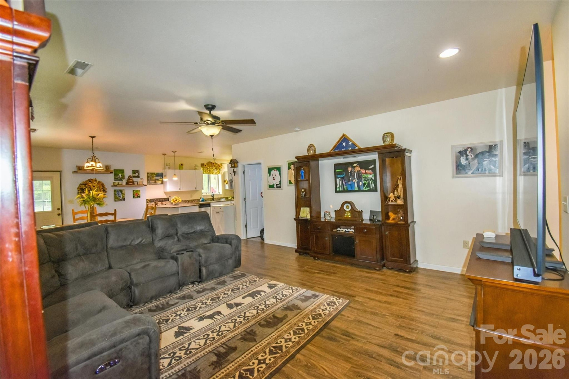 945 Country Club Road - Photo 4