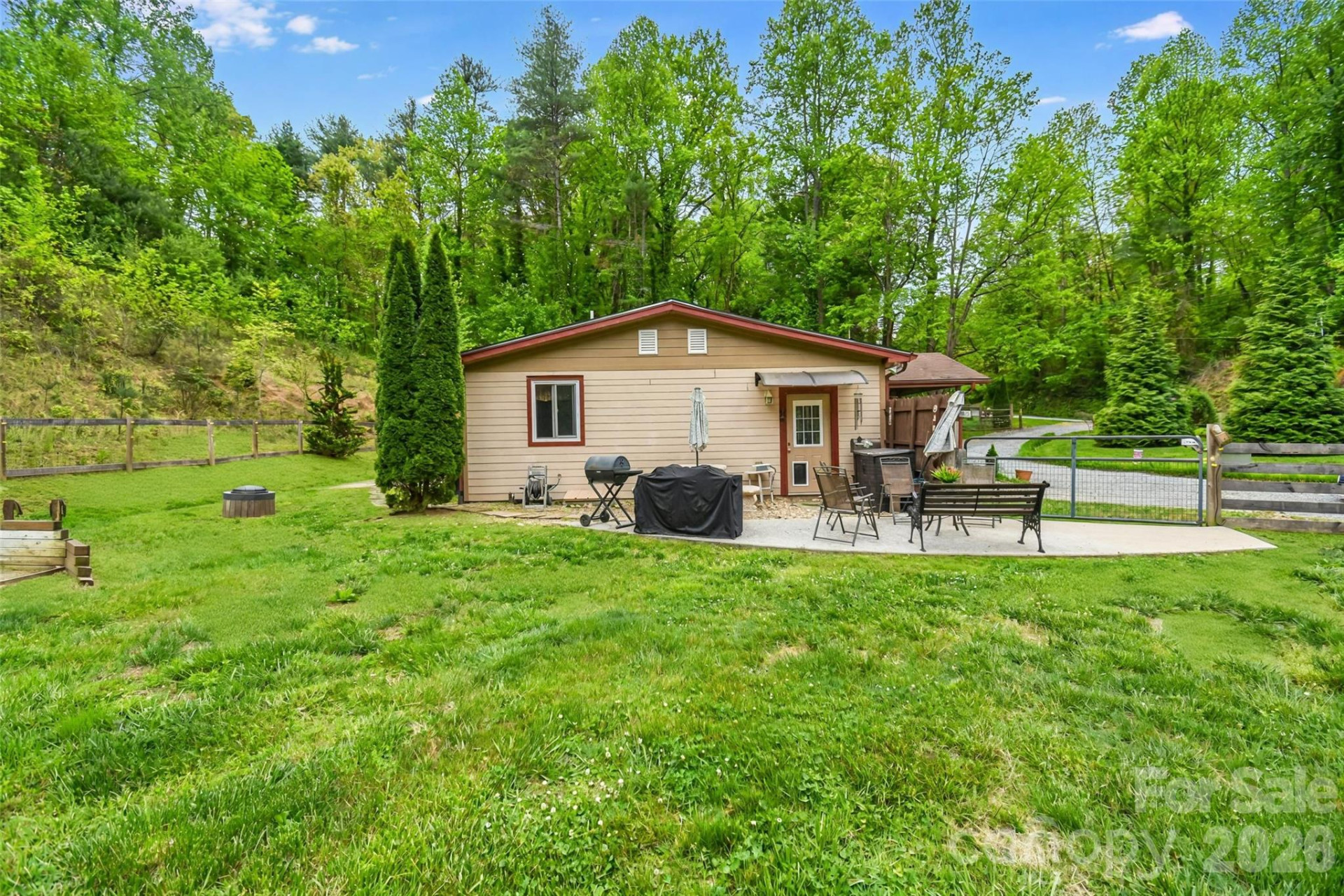 945 Country Club Road - Photo 37