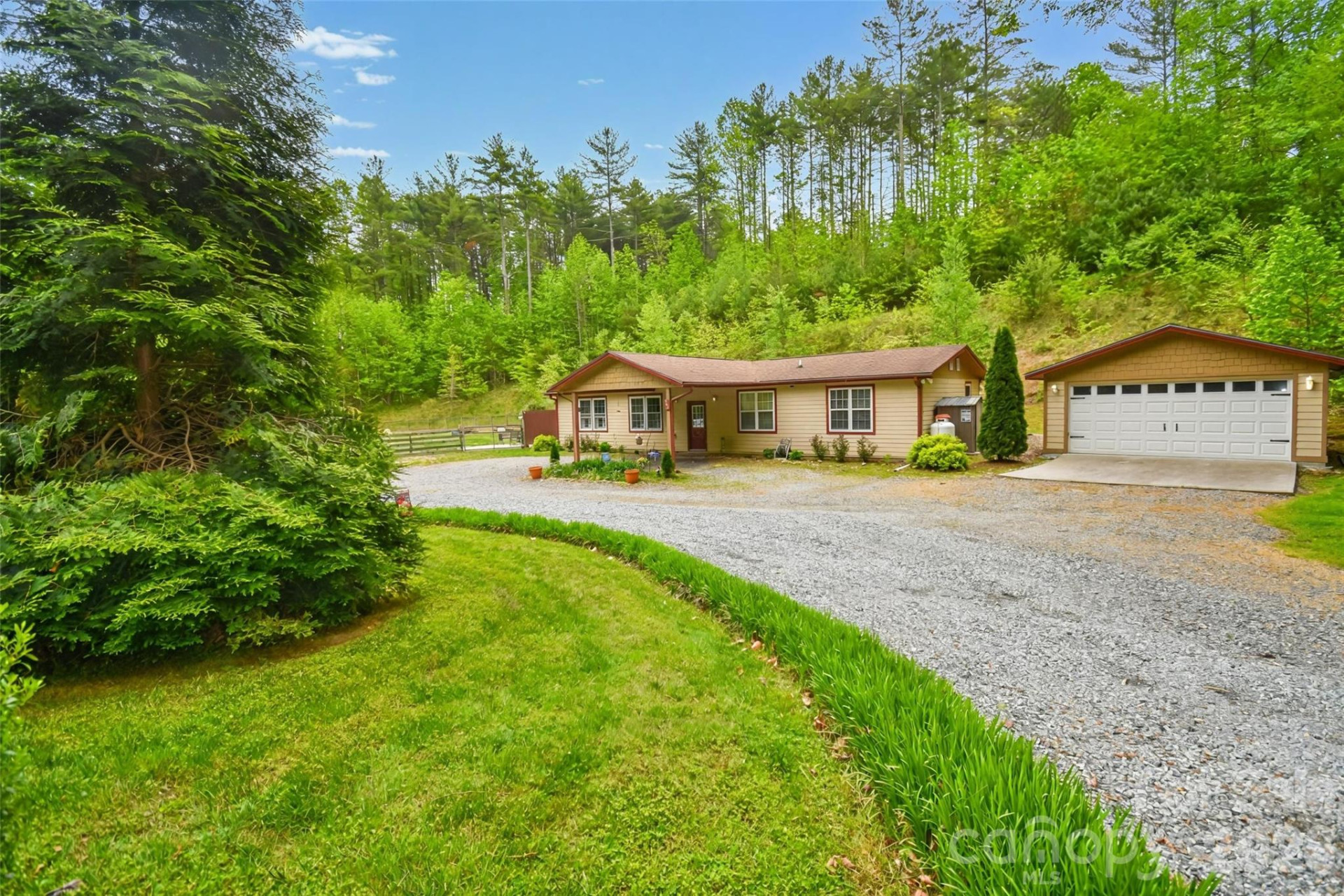 945 Country Club Road - Photo 42