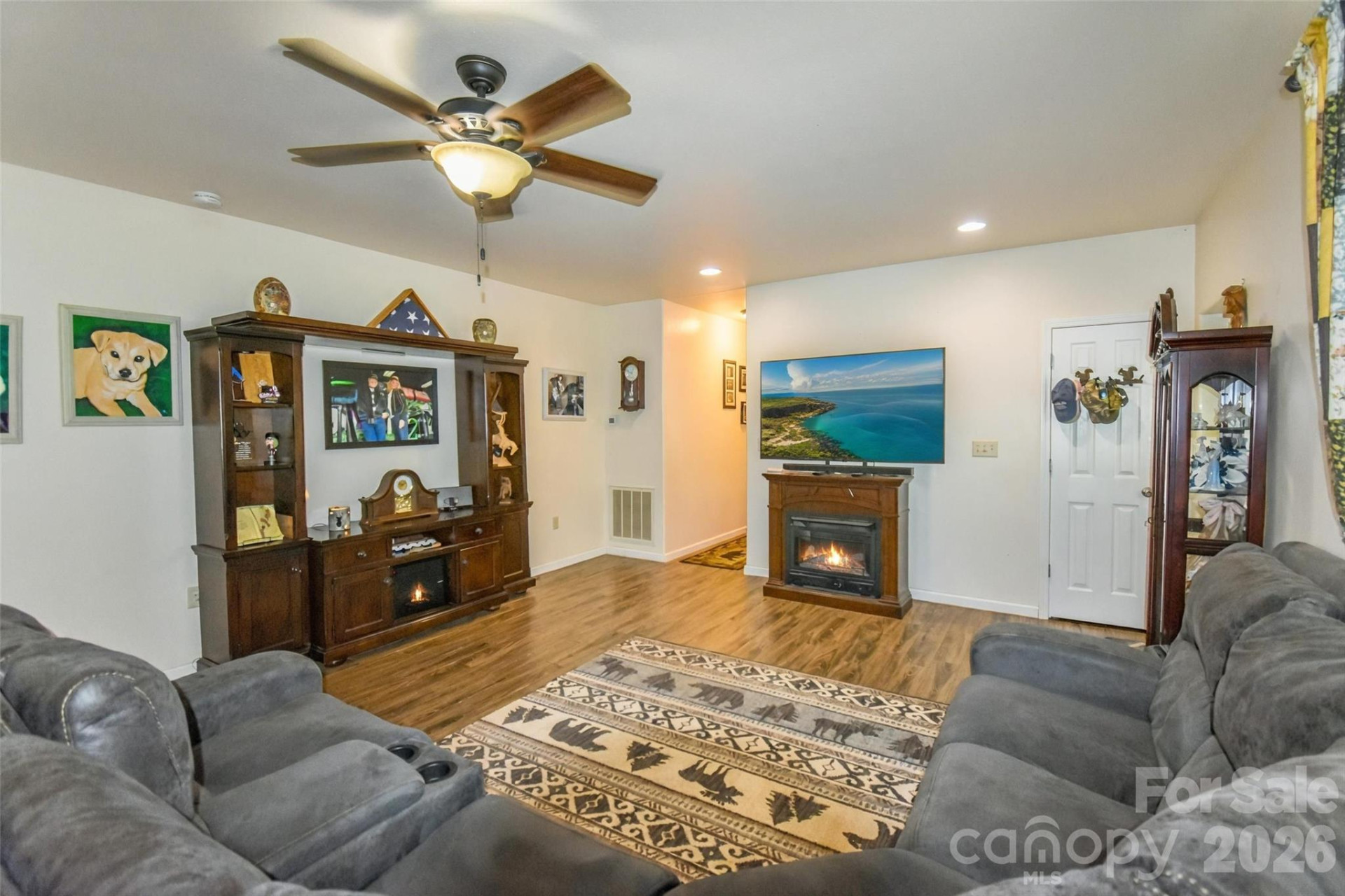 945 Country Club Road - Photo 6