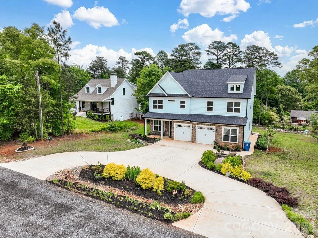 4950 Surfwood Drive - Photo 2