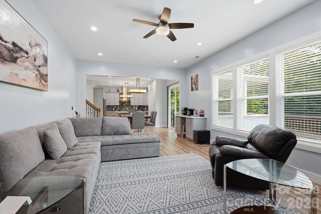 4950 Surfwood Drive - Photo 11