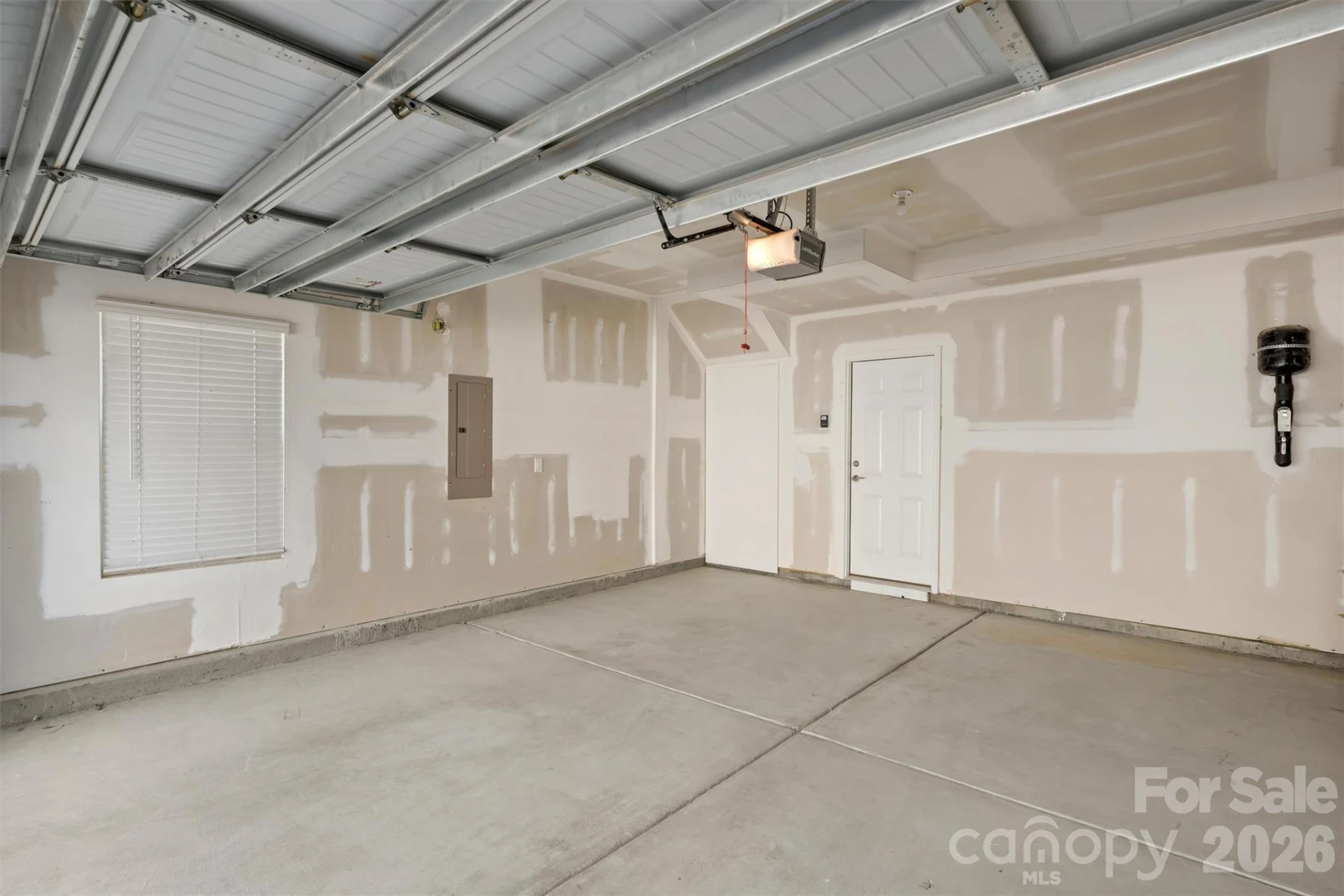 2405 Via del Conte Alley - Photo 18