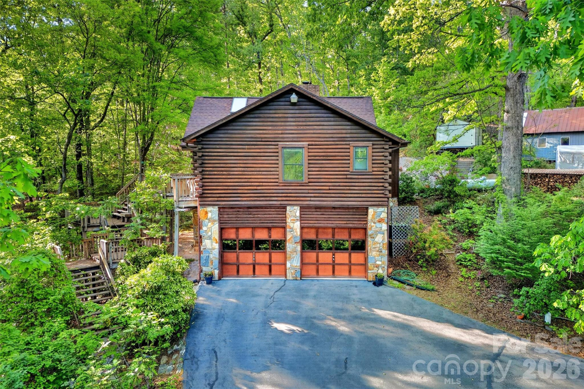 221 Hammer Hollow Drive - Photo 35