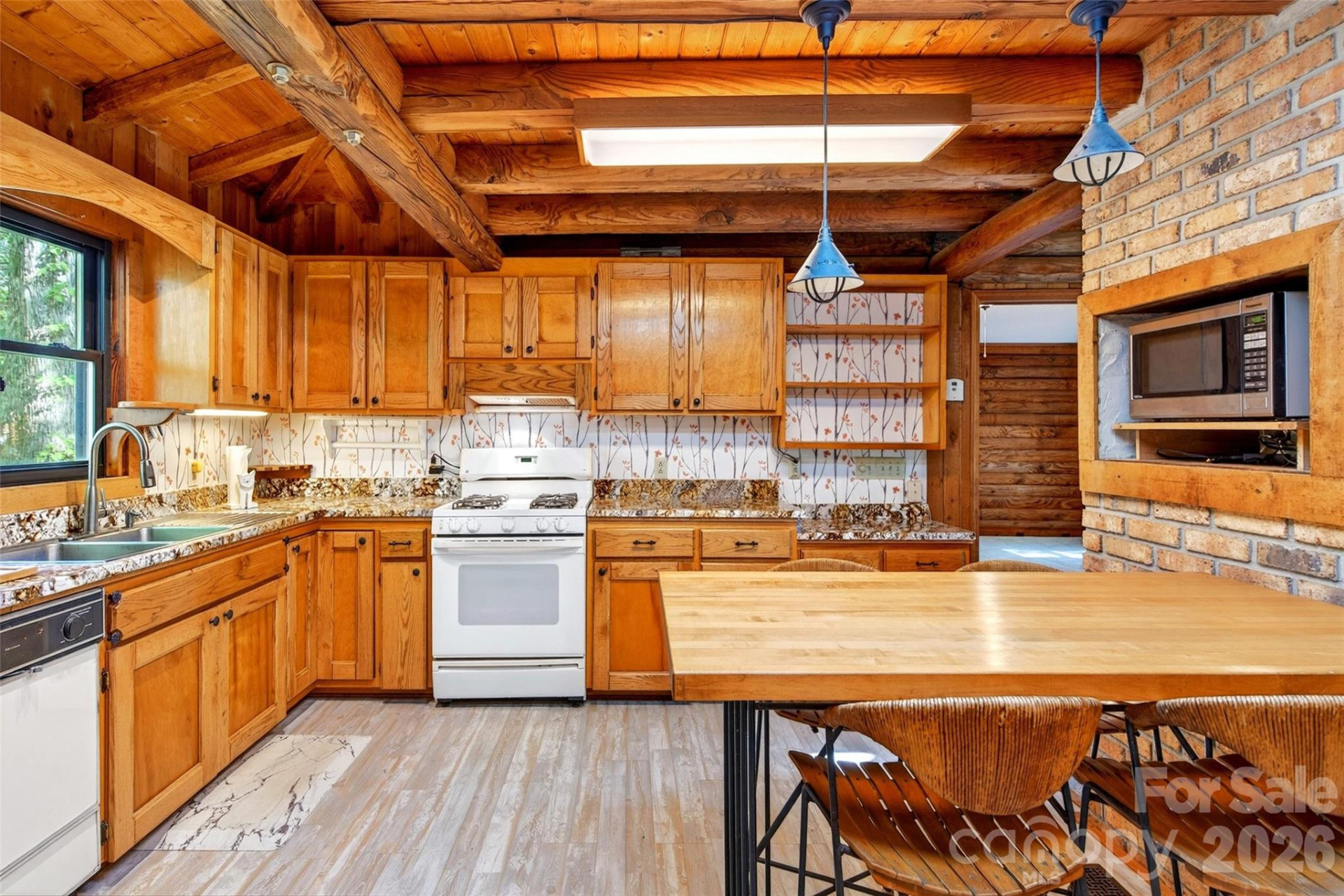 221 Hammer Hollow Drive - Photo 9