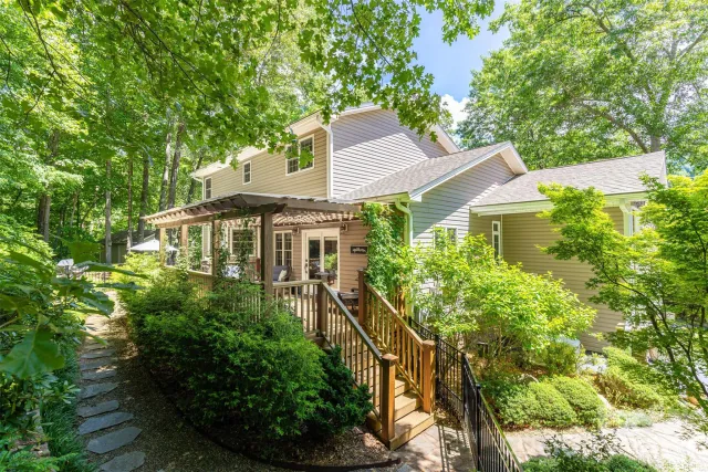 72 Whitfield Lane, Weaverville, NC, 28787