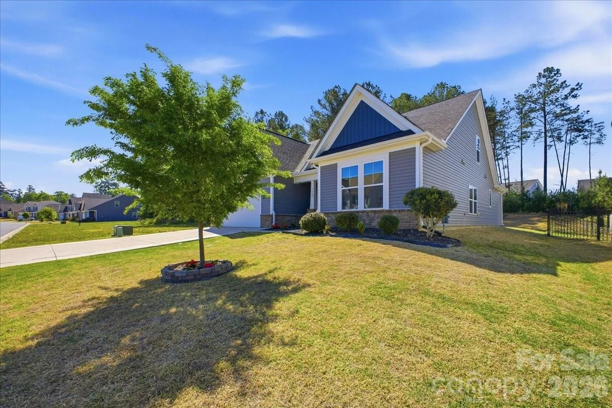 7612 Tanglewood Way - Photo 2