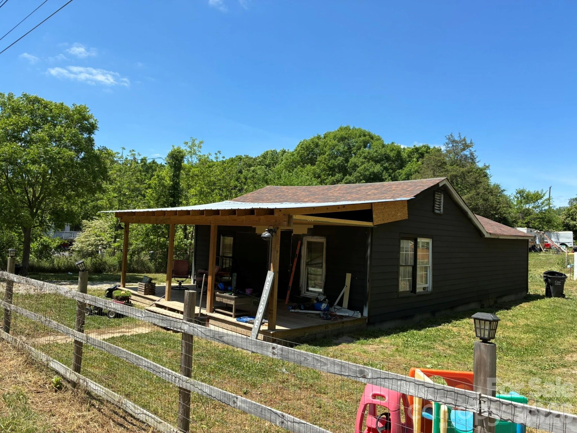 119 Robin Road