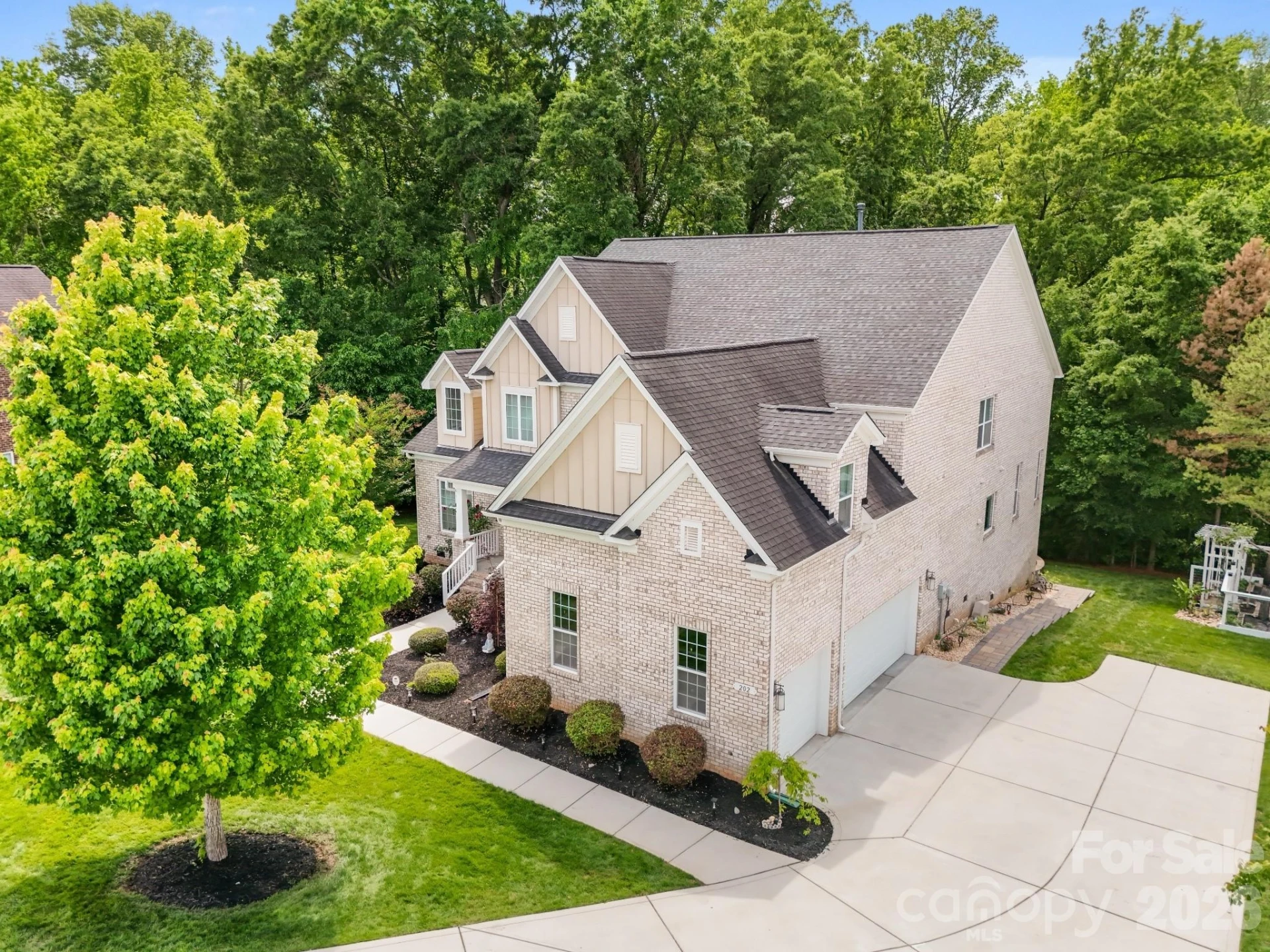 202 Tallow Tree Court - Photo 2