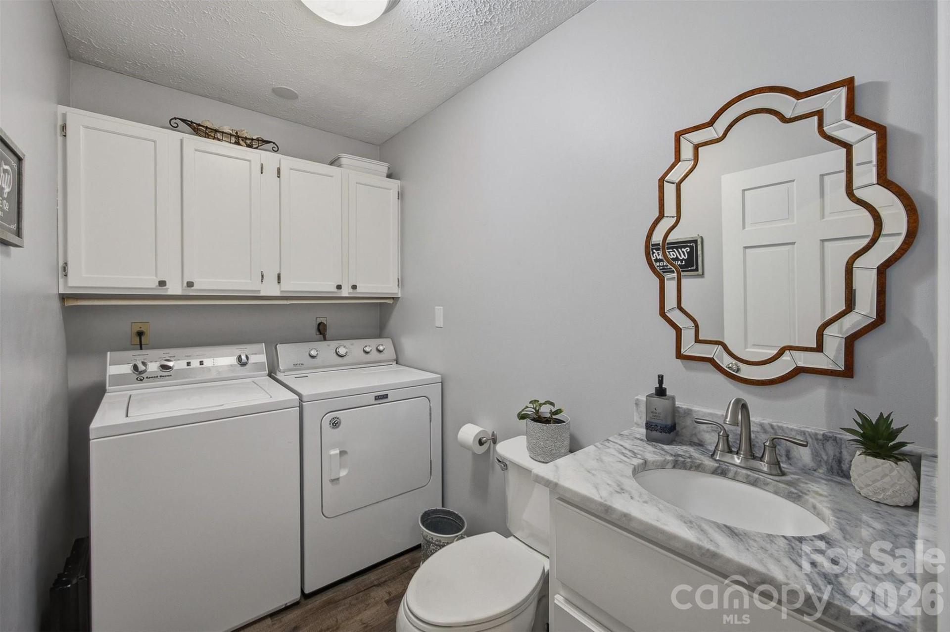 4938 Burkemont Road - Photo 16