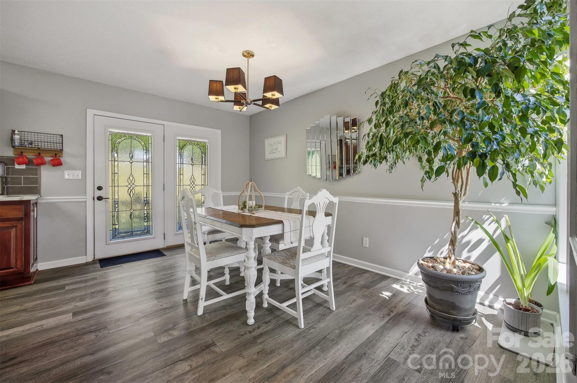 4938 Burkemont Road - Photo 9