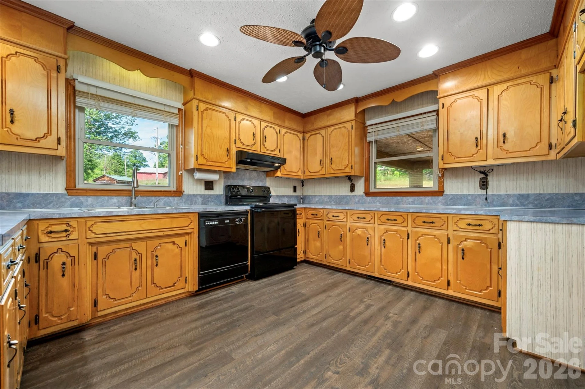 184 Clelo Drive - Photo 14