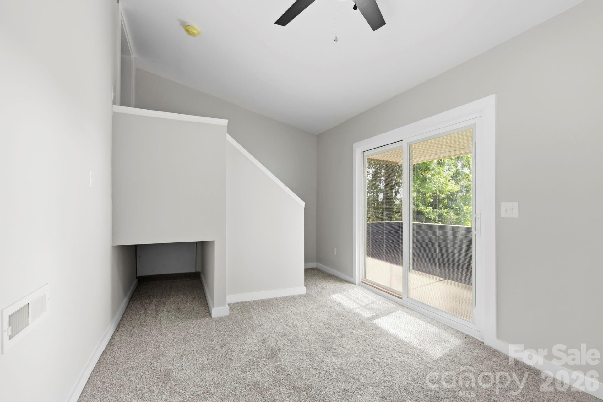 240 Court Street - Photo 11