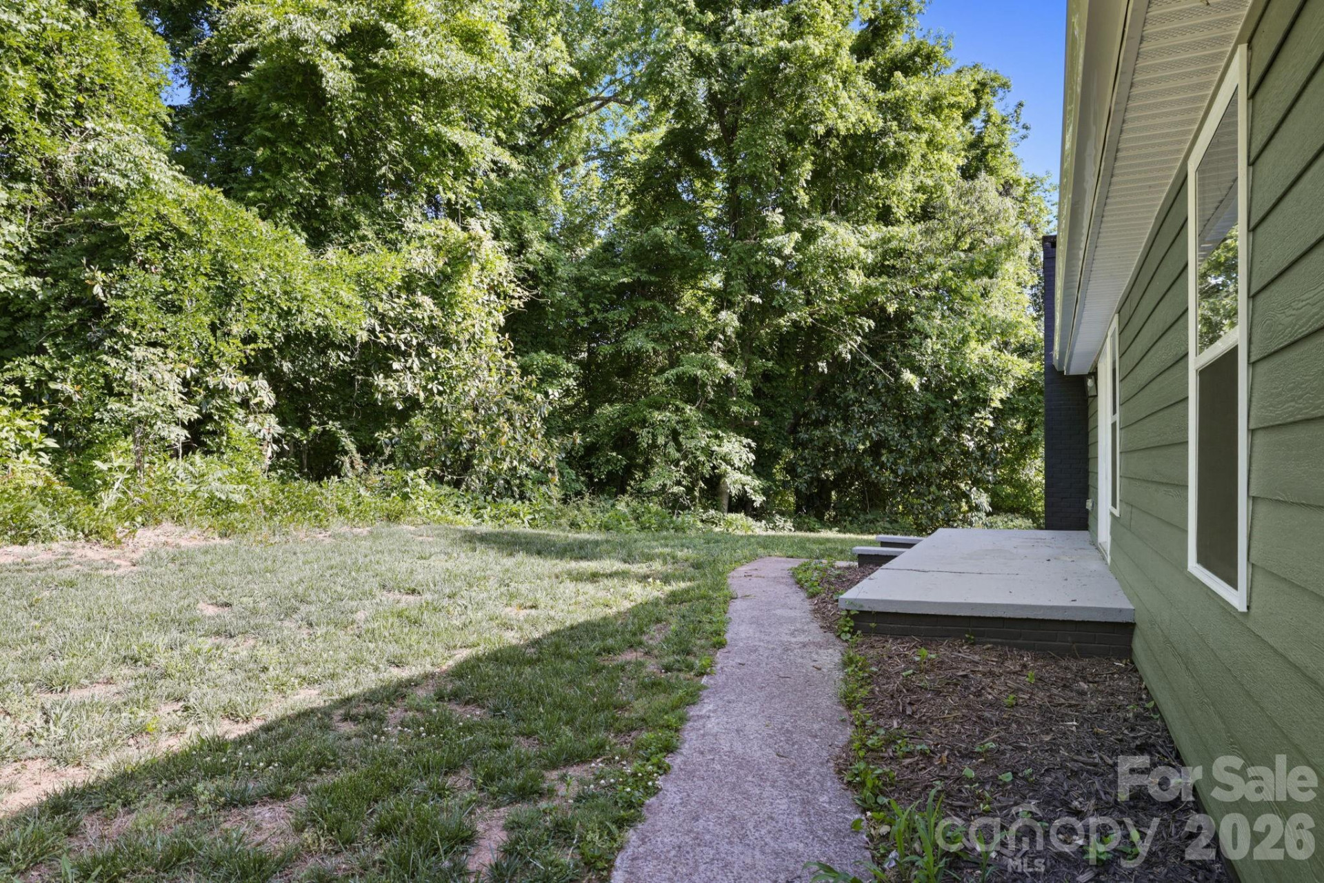 240 Court Street - Photo 13