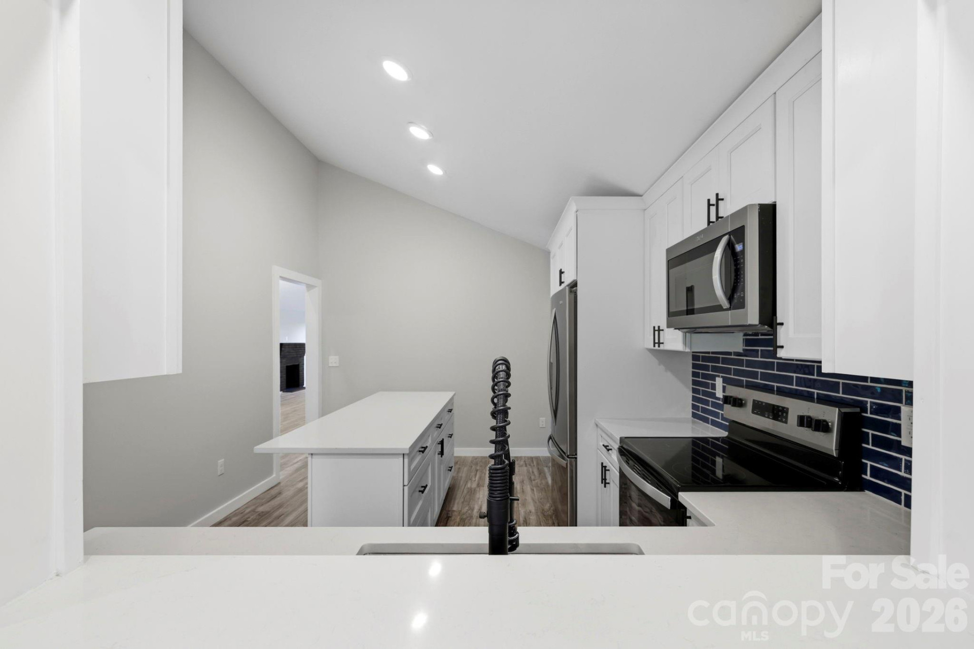 240 Court Street - Photo 20