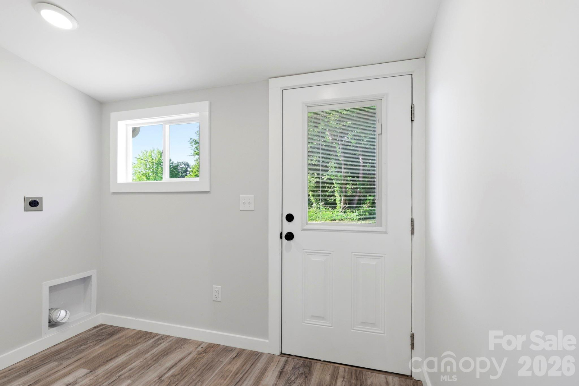 240 Court Street - Photo 23