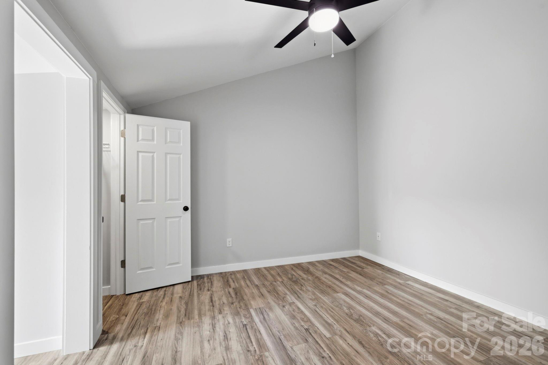 240 Court Street - Photo 27