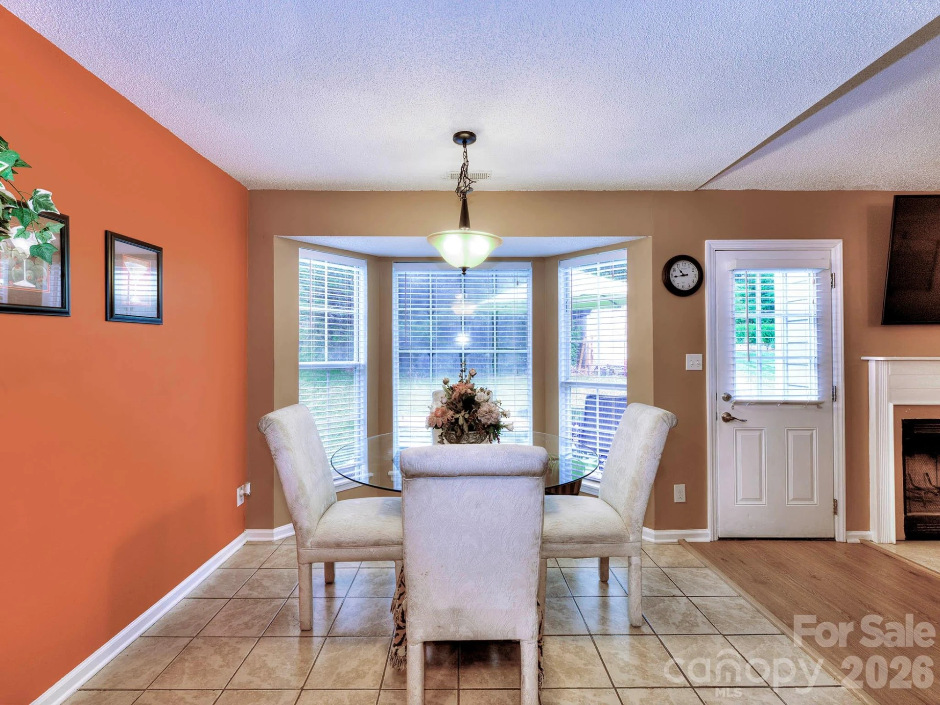 3102 Mintleaf Drive - Photo 4