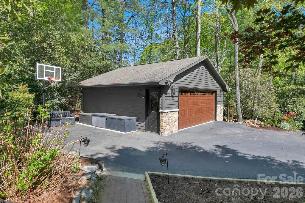 492 Falls Creek Road - Photo 2