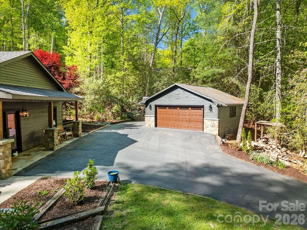492 Falls Creek Road - Photo 3