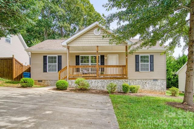 136 Newberry Drive, Fletcher, NC, 28732