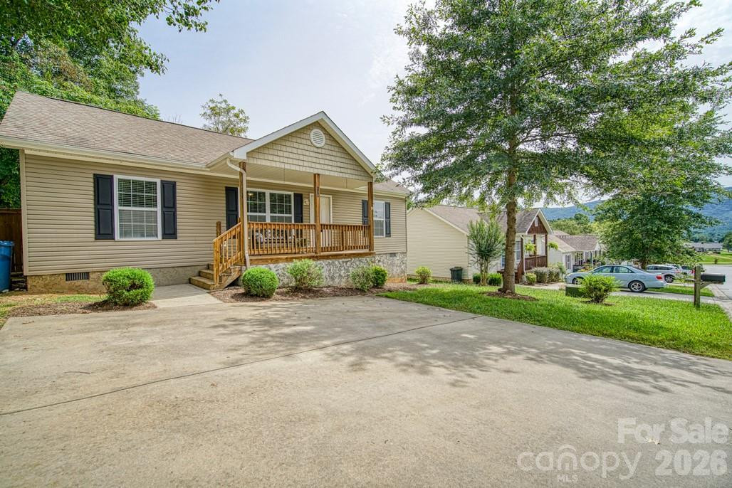 136 Newberry Drive #17 - Photo 3