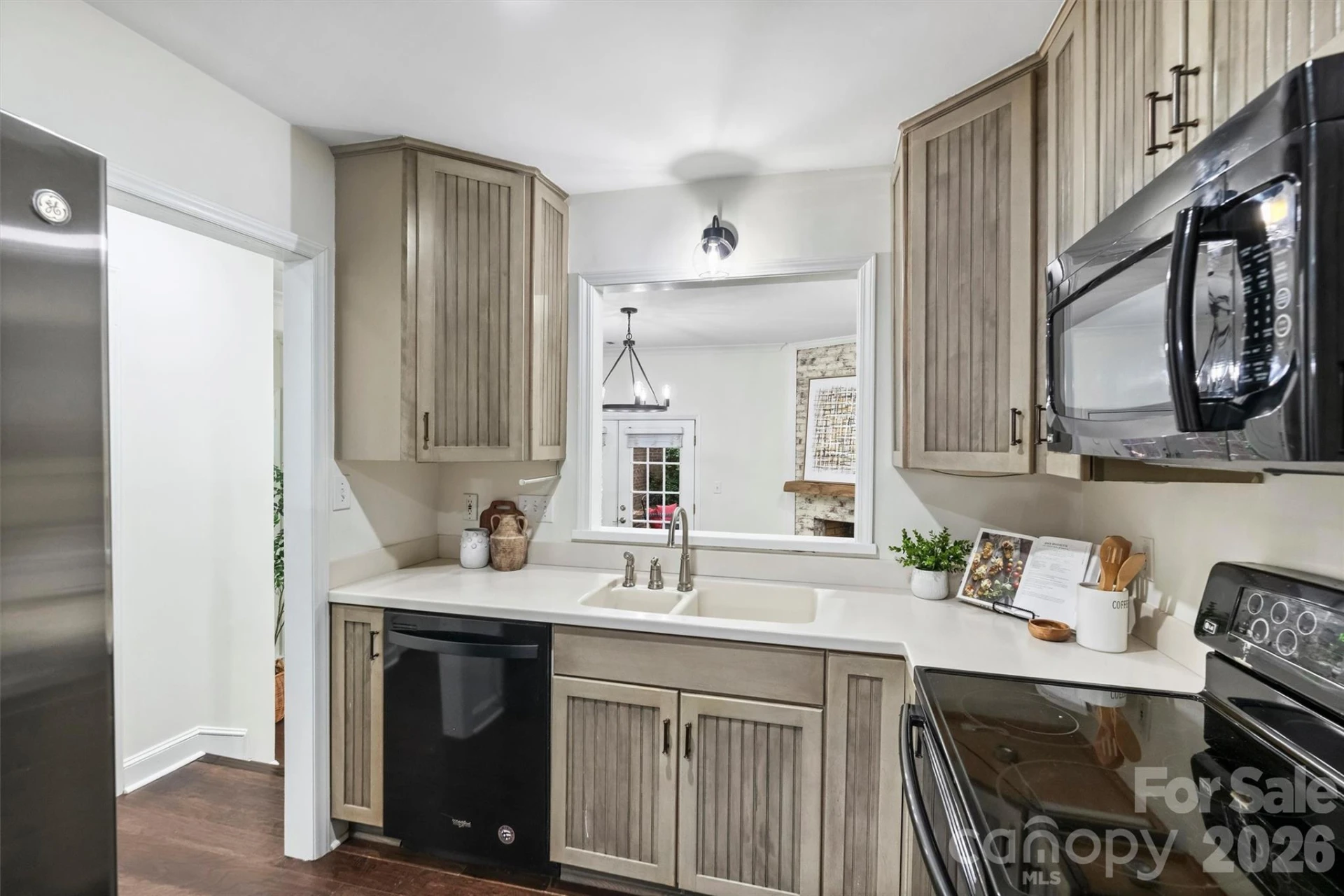 520 Poplar Street #I - Photo 13