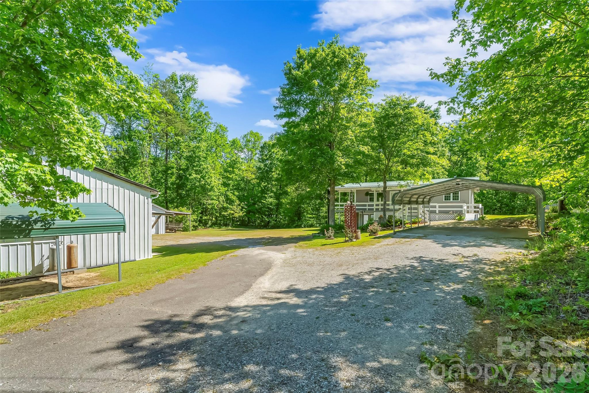 106 Silverstone Drive - Photo 25
