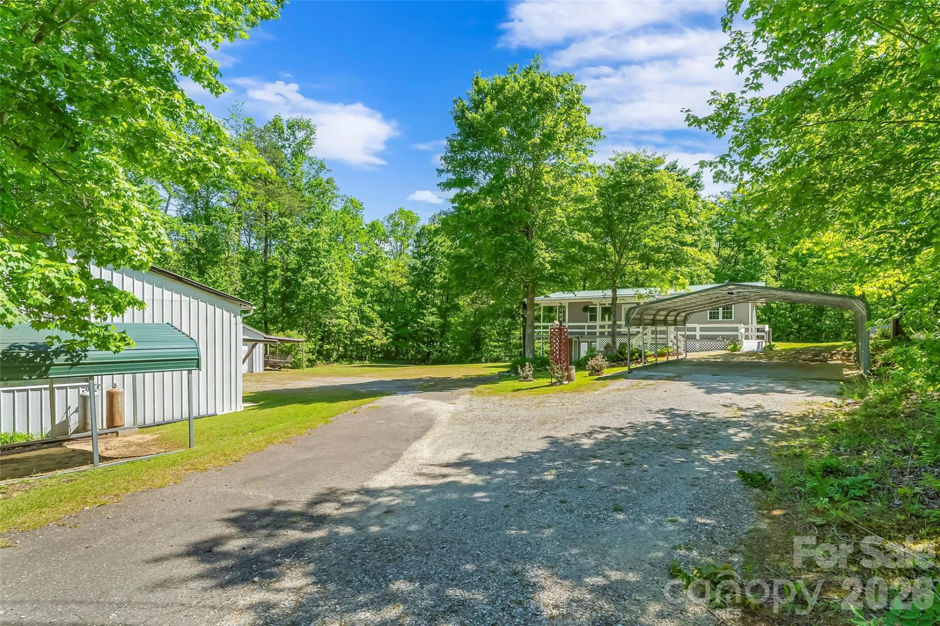 106 Silverstone Drive - Photo 25