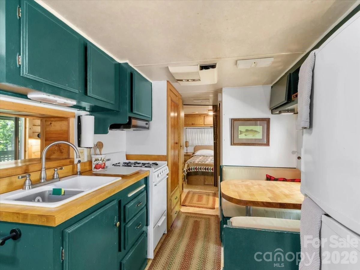 548 Bear Cub Drive #25 - Photo 11