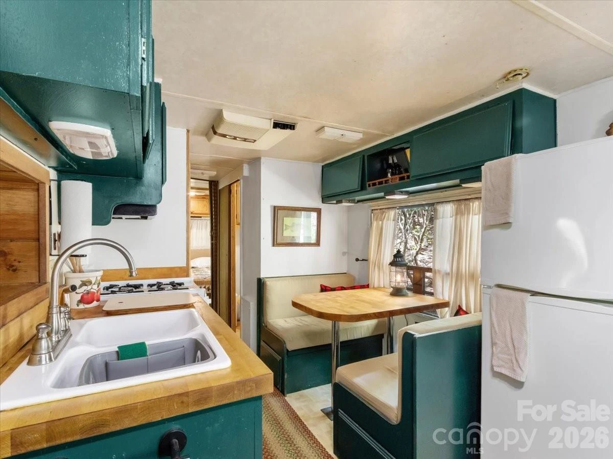 548 Bear Cub Drive #25 - Photo 10