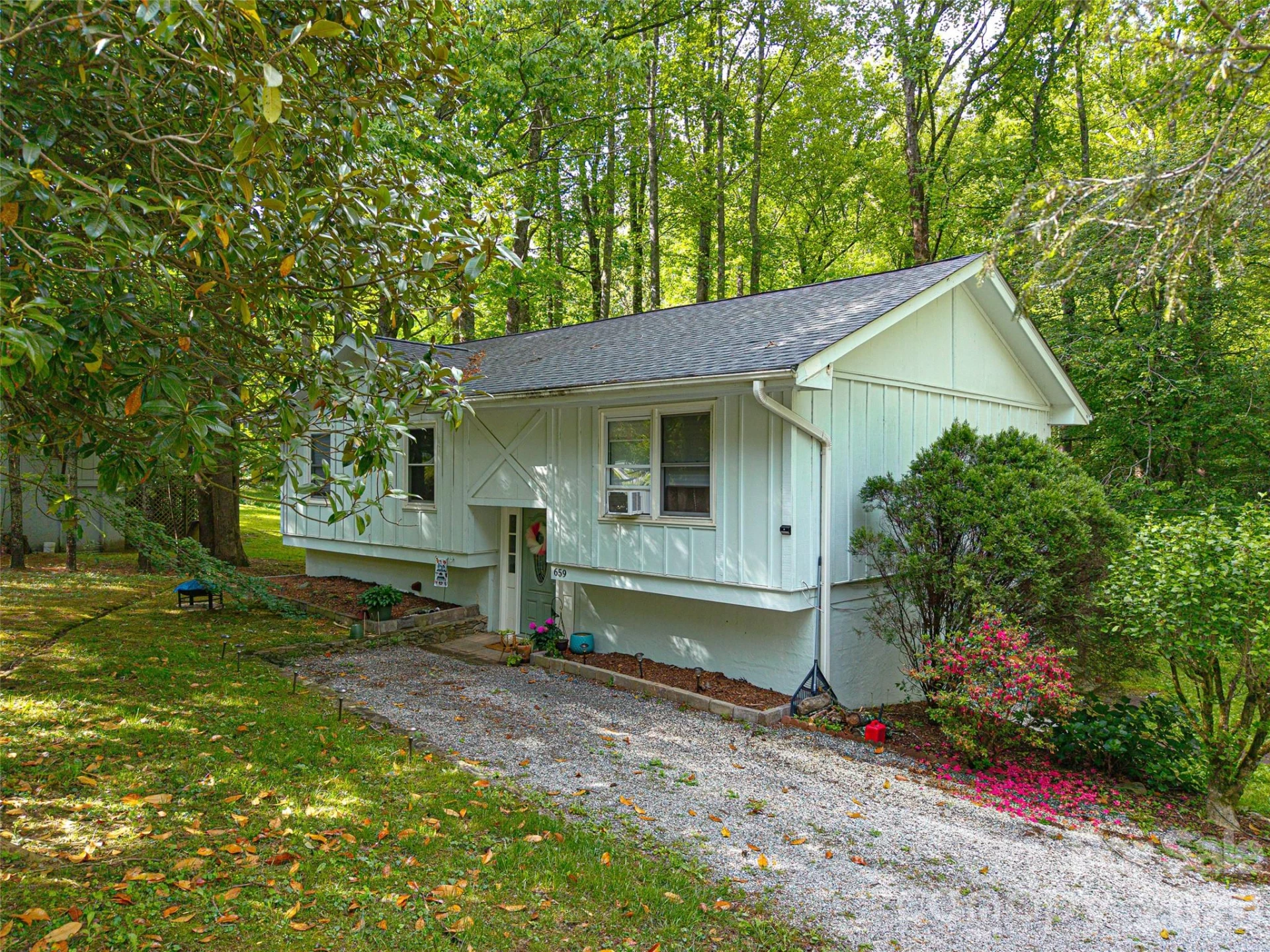 659 Salisbury Road