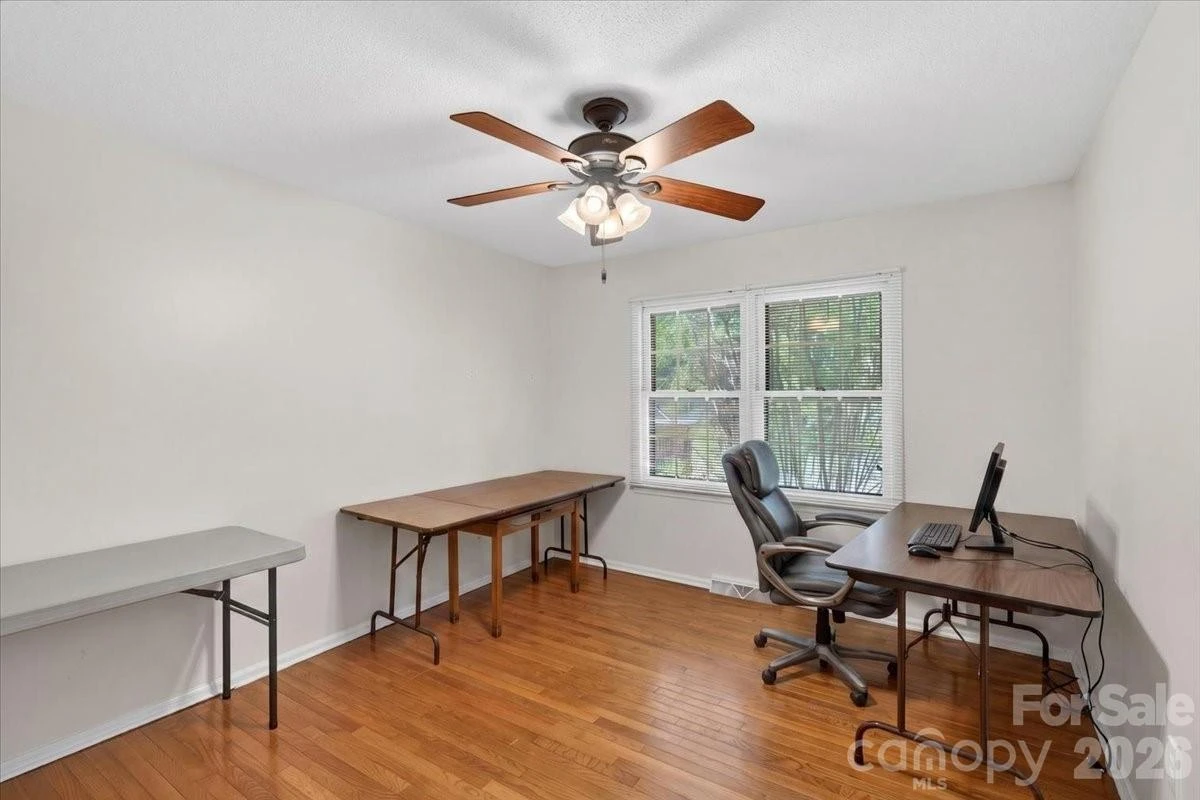 7615 Alexander Road - Photo 15