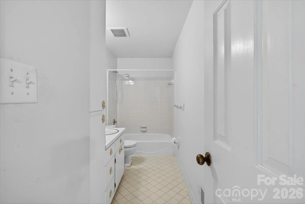 7615 Alexander Road - Photo 24
