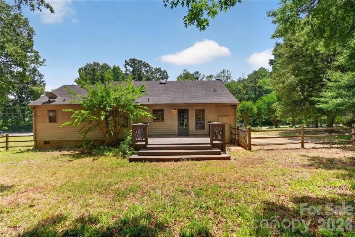 7615 Alexander Road - Photo 28