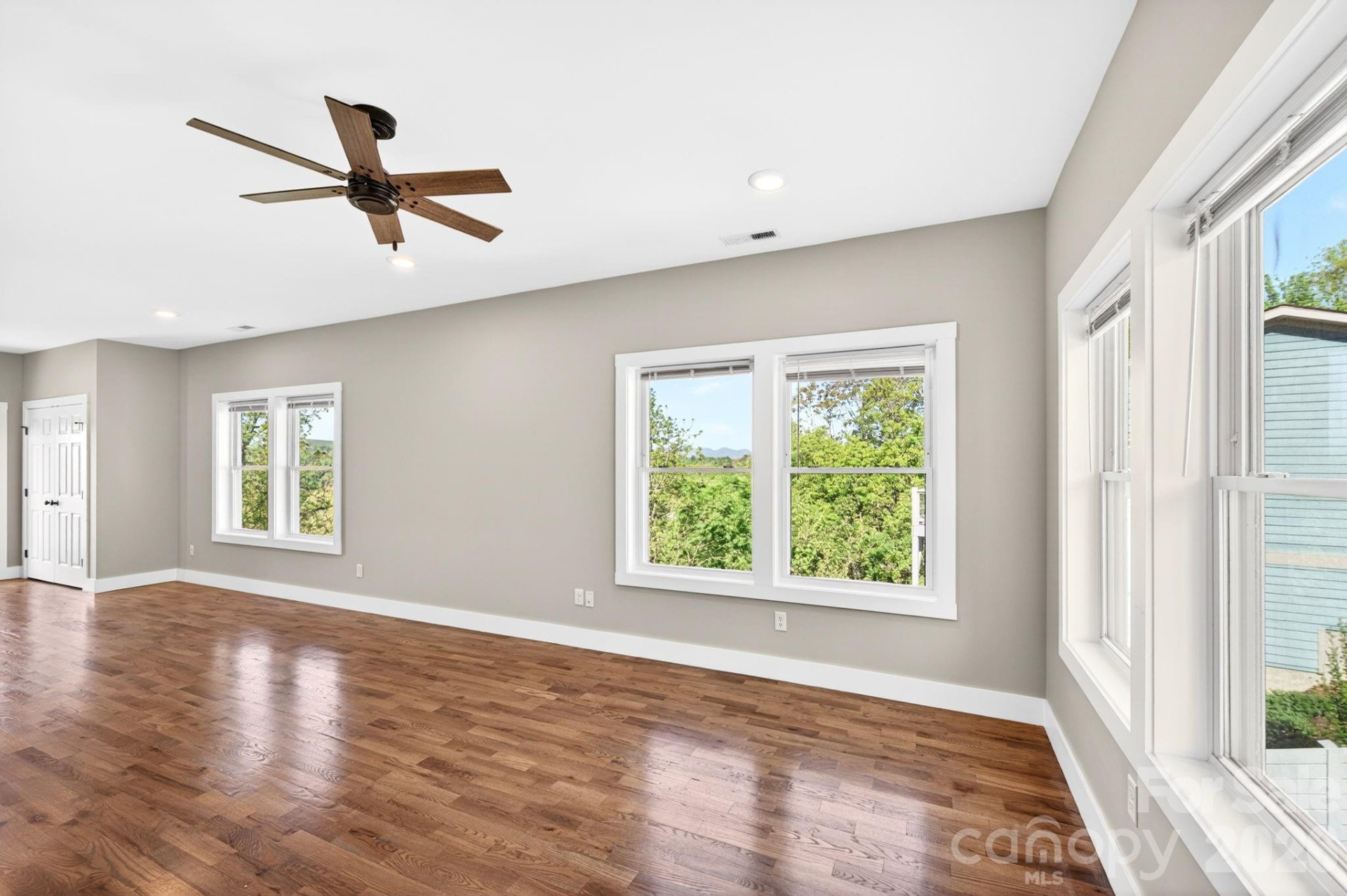 30 and 32 View Street - Photo 4