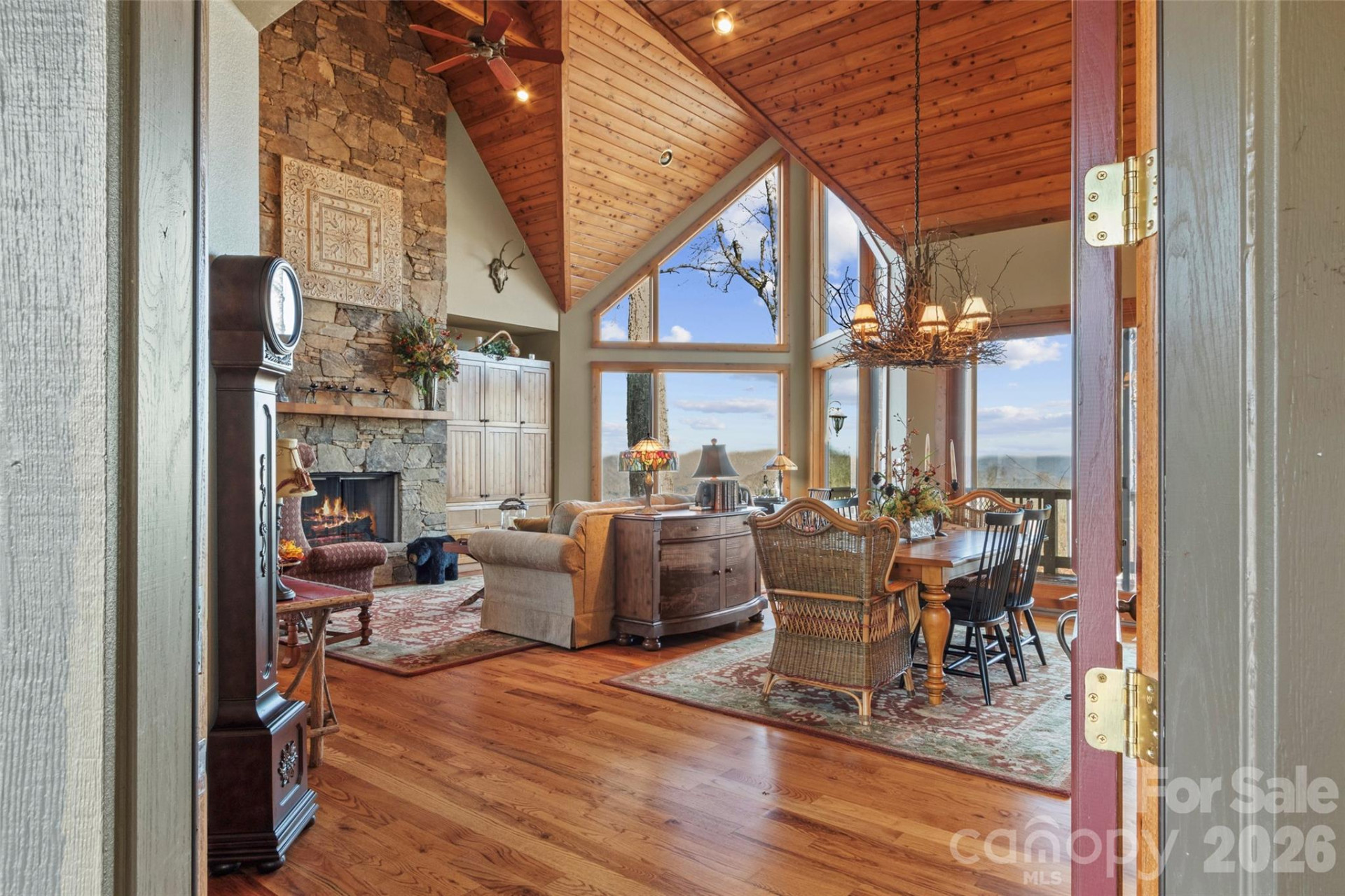 456 Spring House Drive - Photo 3