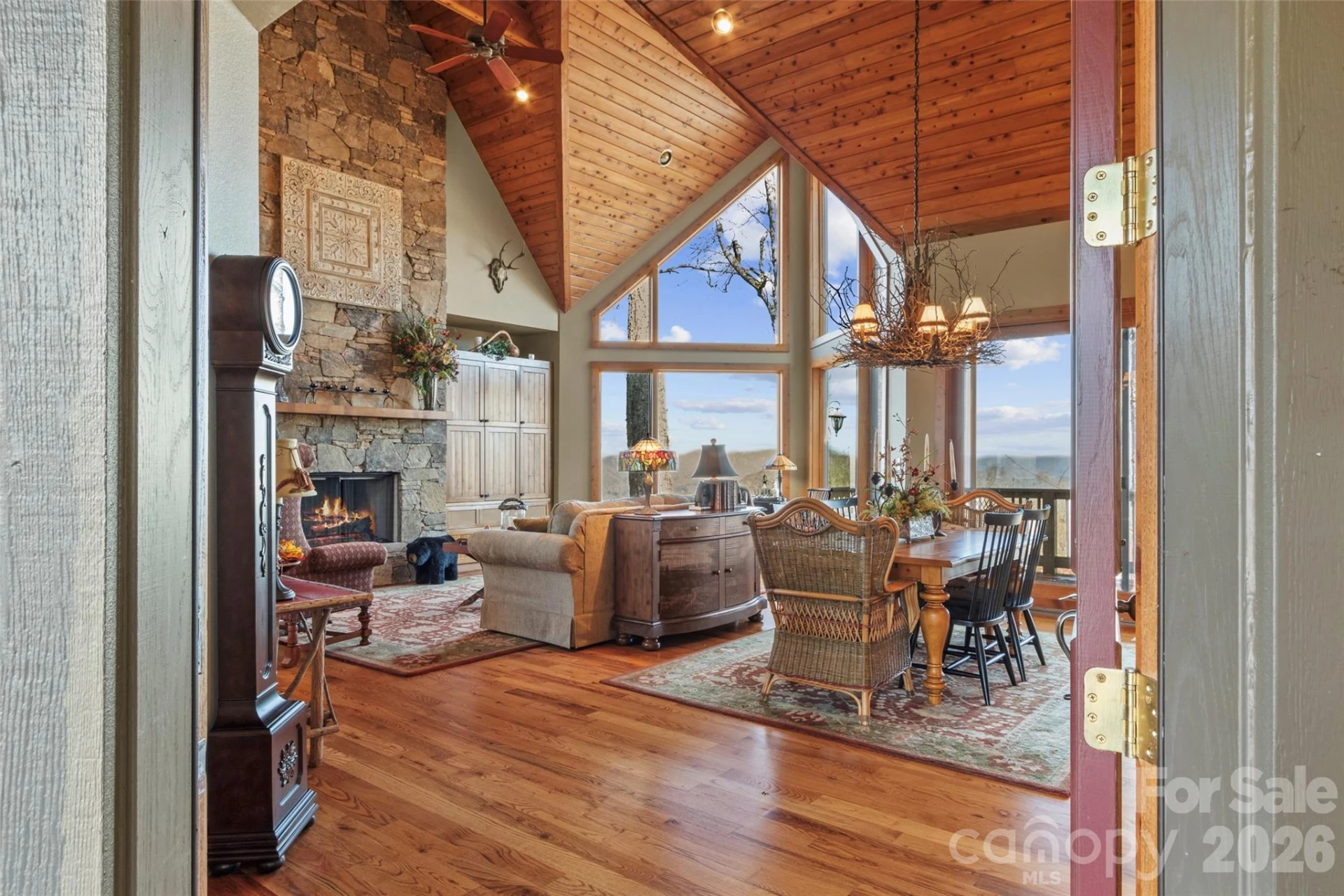 456 Spring House Drive - Photo 3