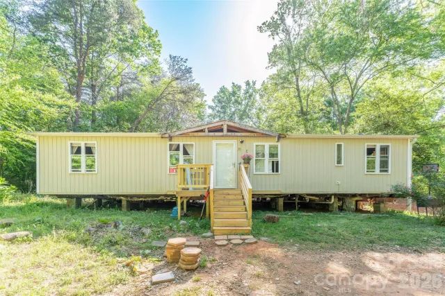 6132 Sherwood Lane