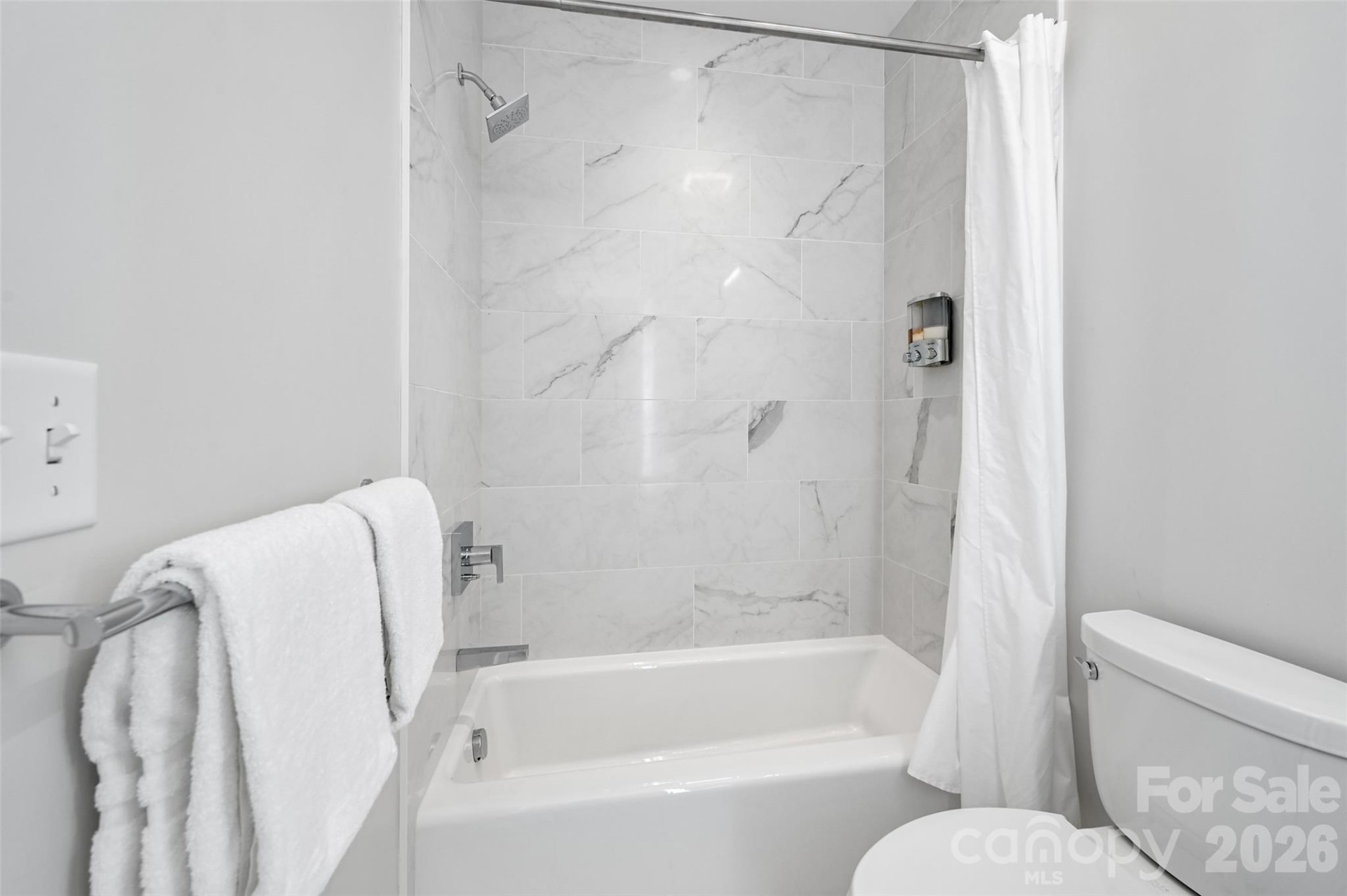 1 Bauhaus Court - Photo 34