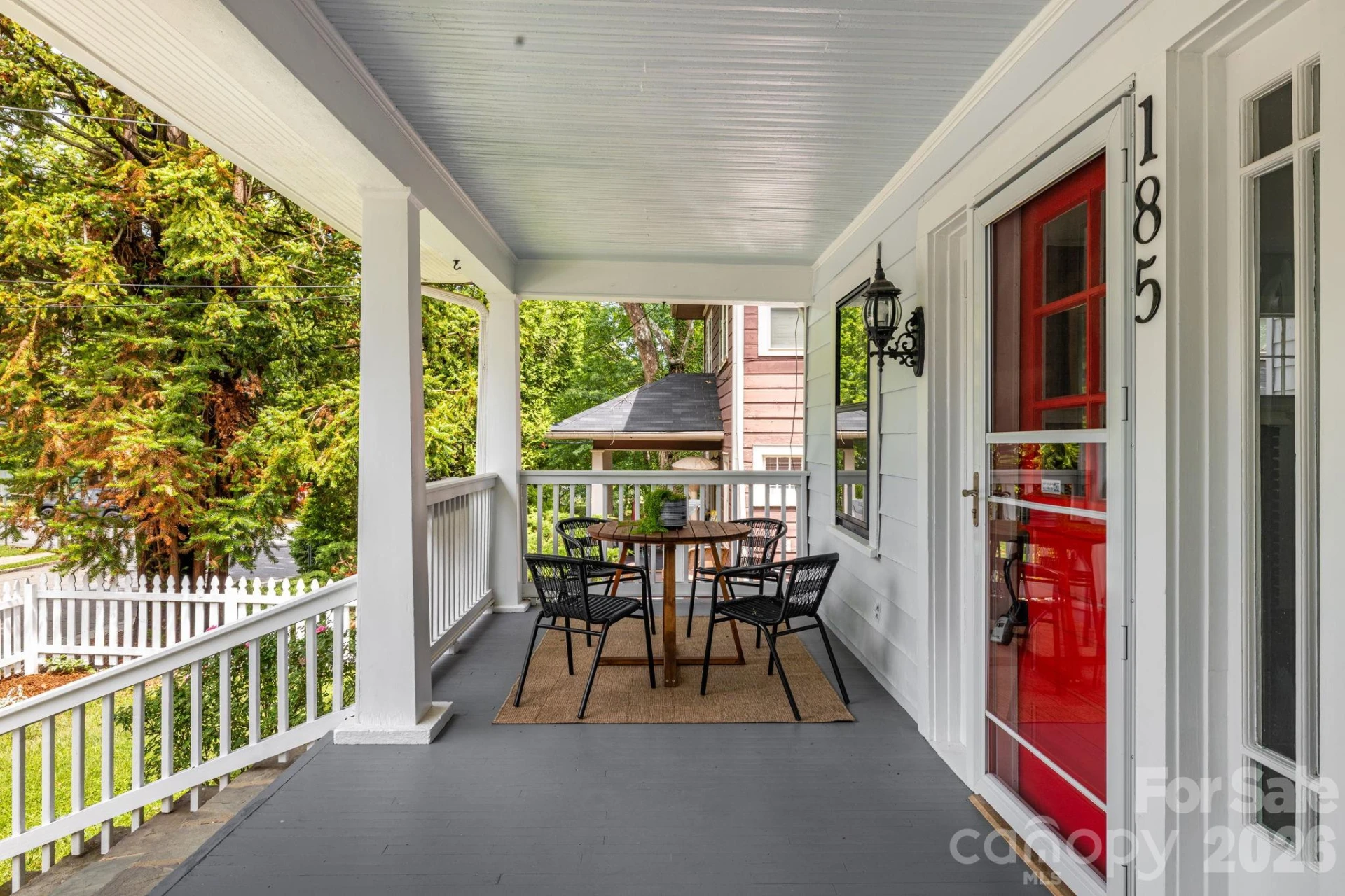 185 Flint Street - Photo 2