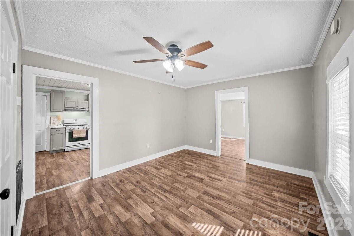 6440 Bostic Sunshine Highway - Photo 9