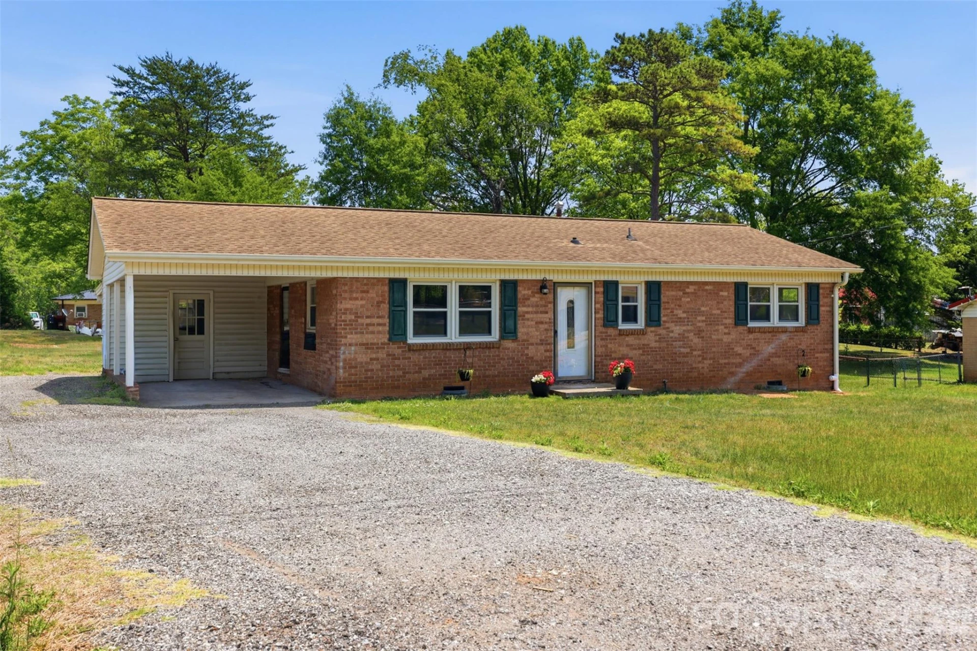 1910 26th Street - Photo 2