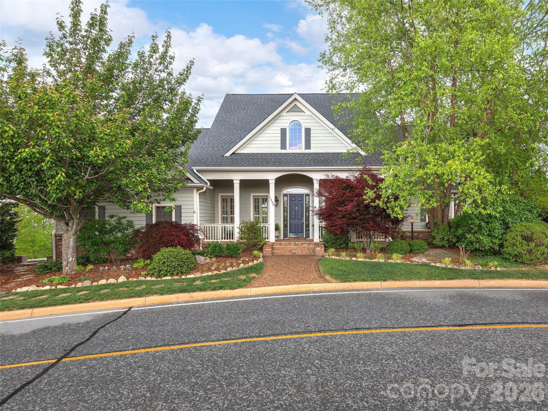 1403 Woodsong Drive - Photo 4