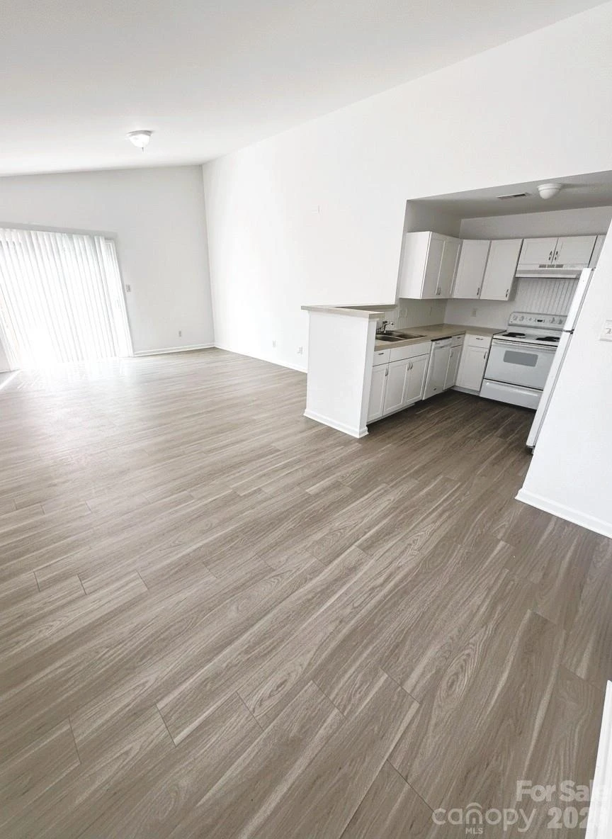 3089 Rockingham Court - Photo 3